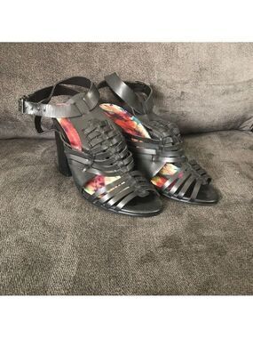 GEORGE NWOT Size 6 Black Strappy, Chunk Heal, Peep Toe Sandal